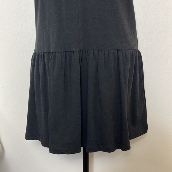 💕Only 3 left- sassy little black dess💕 - Picture 3 of 6